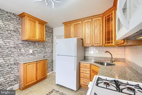Kitchen - 5709 Key Ave, Baltimore, MD 21215 photo 2 of 5