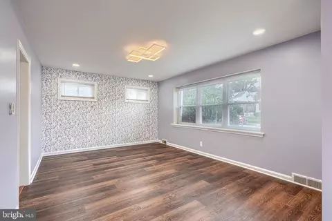 Living - 5709 Key Ave, Baltimore, MD 21215 photo 2 of 4