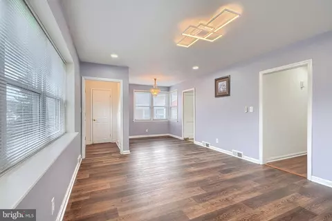 Living - 5709 Key Ave, Baltimore, MD 21215 photo 4 of 4