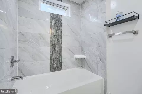 Bath - 5709 Key Ave, Baltimore, MD 21215 photo 6 of 7