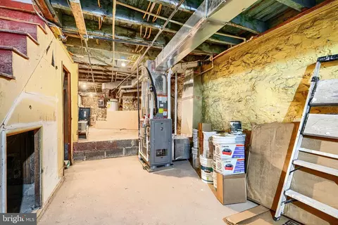 Entry Way - 2511 Mcculloh St, Baltimore, MD 21217 photo 3 of 3