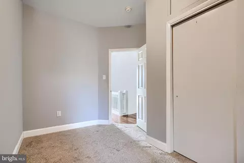 Entry Way - 2511 Mcculloh St, Baltimore, MD 21217 photo 2 of 3