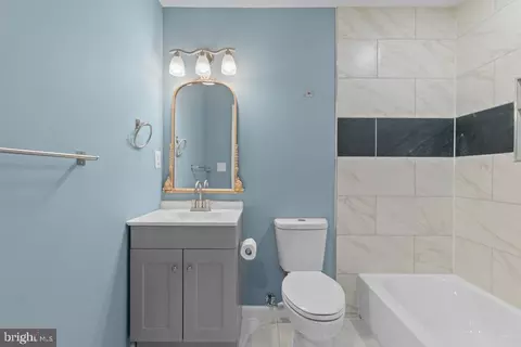 Bath - 3109 Sumter Ave, Baltimore, MD 21215 photo 1 of 3