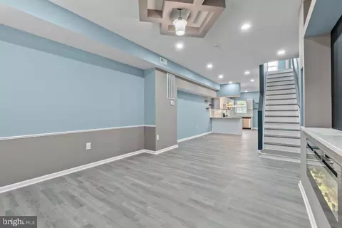 Entry Way - 3109 Sumter Ave, Baltimore, MD 21215 photo 3 of 17