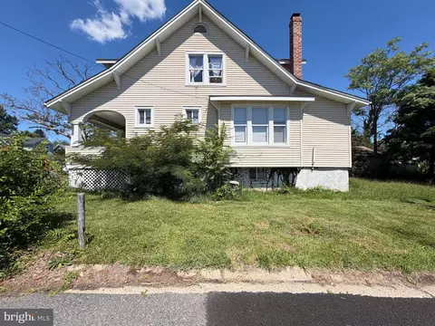 Exterior - 3312 Ailsa Ave, Baltimore, MD 21214 photo 3 of 7