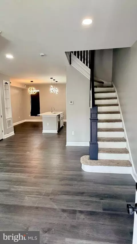 Entry Way - 1530 Appleton St, Baltimore, MD 21217 photo 2 of 5