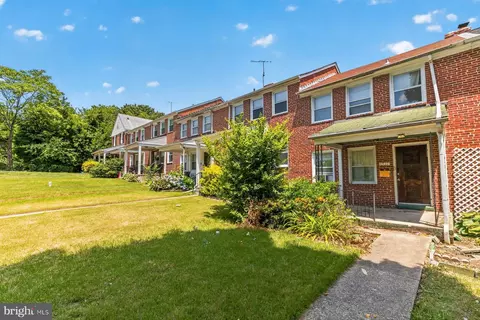 1510 Gleneagle Rd, Baltimore, MD 21239 photo 2