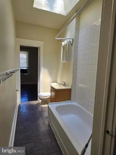 Bath - 2562 Robb St, Baltimore, MD 21218 photo 4 of 4