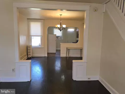 Living - 2562 Robb St, Baltimore, MD 21218 photo 2 of 5