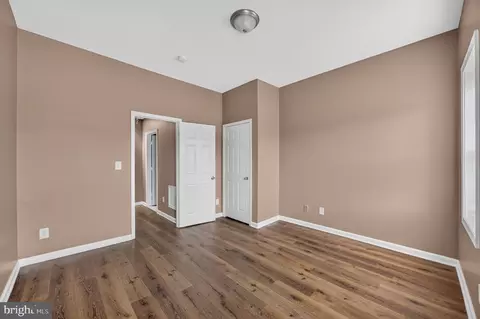 Entry Way - 3712 E Lombard St, Baltimore, MD 21224 photo 15 of 16