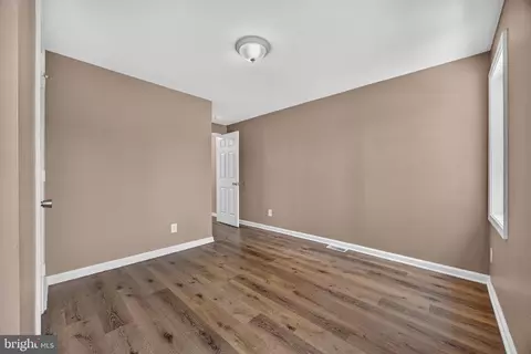 Entry Way - 3712 E Lombard St, Baltimore, MD 21224 photo 12 of 16