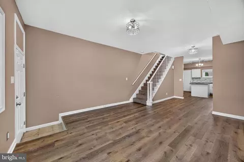 Entry Way - 3712 E Lombard St, Baltimore, MD 21224 photo 3 of 16
