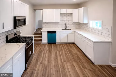 Kitchen - 2600 E Hoffman St, Baltimore, MD 21213 photo 1 of 4