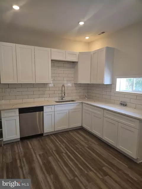Other - 2600 E Hoffman St, Baltimore, MD 21213 photo 2 of 4