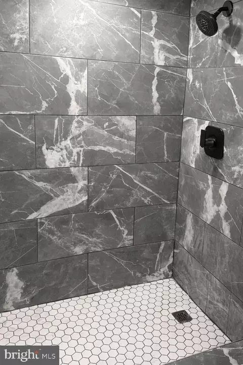 Bath - 2600 E Hoffman St, Baltimore, MD 21213 photo 2 of 2