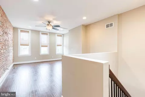 Living - 2049 Division St, Baltimore, MD 21217 photo 5 of 9