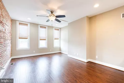 Living - 2049 Division St, Baltimore, MD 21217 photo 6 of 9