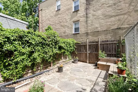 Exterior - 2049 Division St, Baltimore, MD 21217 photo 2 of 3