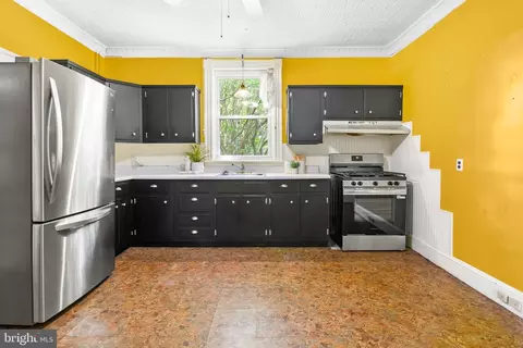 Kitchen - 4310 Biddison Ln, Baltimore, MD 21206 photo 2 of 3