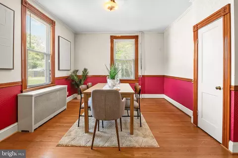 Dining - 4310 Biddison Ln, Baltimore, MD 21206 photo 1 of 4