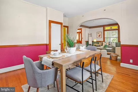Dining - 4310 Biddison Ln, Baltimore, MD 21206 photo 4 of 4