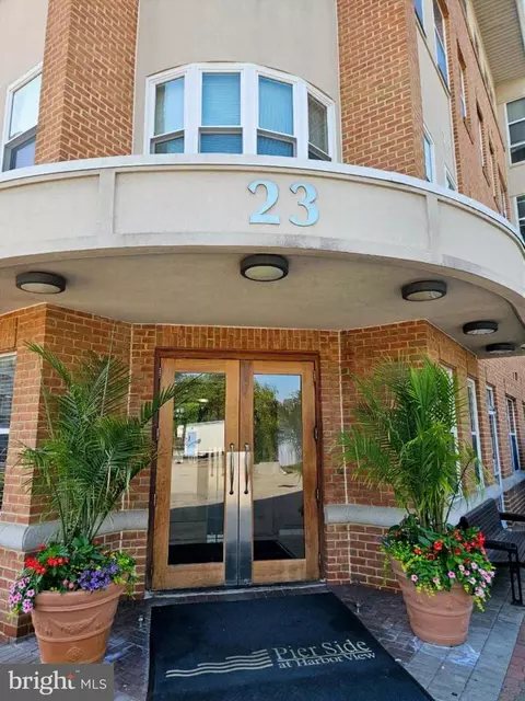 23 Pierside Dr #411, Baltimore, MD 21230