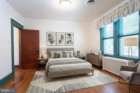 Bedroom - 4008 Pinewood Ave, Baltimore, MD 21206 photo 2 of 3