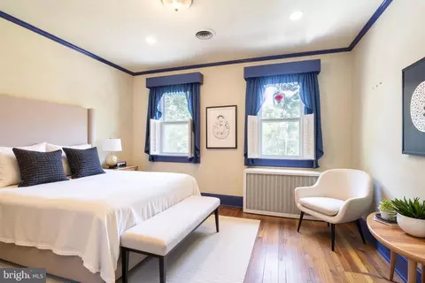 Bedroom - 4008 Pinewood Ave, Baltimore, MD 21206 photo 1 of 3