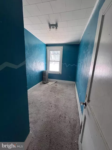 802 Unetta Ave, Baltimore, MD 21229 photo 9