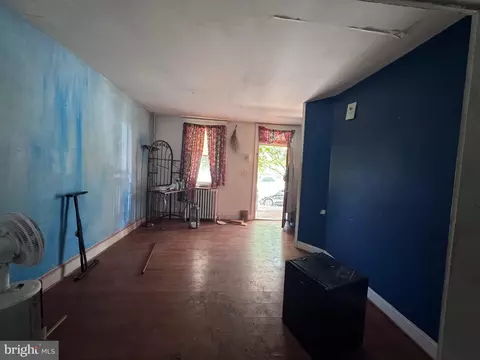 802 Unetta Ave, Baltimore, MD 21229 photo 3