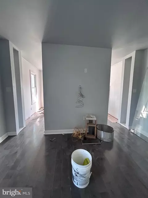 Entry Way - 3300 White Ave, Baltimore, MD 21214 photo 7 of 15