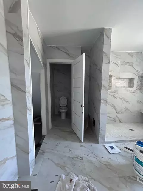 Entry Way - 3300 White Ave, Baltimore, MD 21214 photo 9 of 15