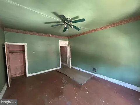 Bedroom - 1905 W Mosher St, Baltimore, MD 21217 photo 3 of 3
