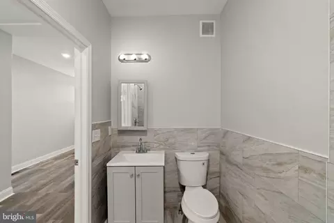 Entry Way - 1612 E 25th St, Baltimore, MD 21213 photo 1 of 11