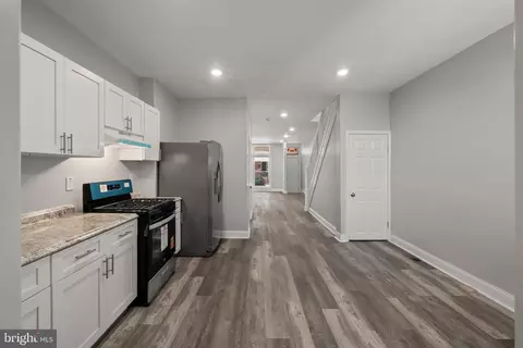 Entry Way - 1612 E 25th St, Baltimore, MD 21213 photo 9 of 11