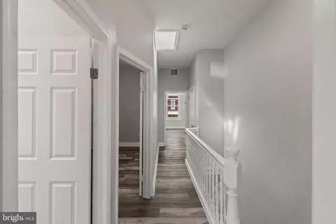 Entry Way - 1612 E 25th St, Baltimore, MD 21213 photo 4 of 11