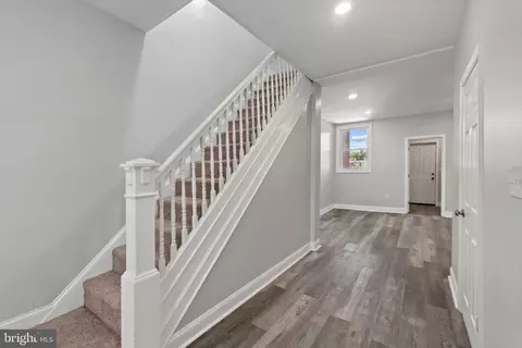 Entry Way - 1612 E 25th St, Baltimore, MD 21213 photo 6 of 11