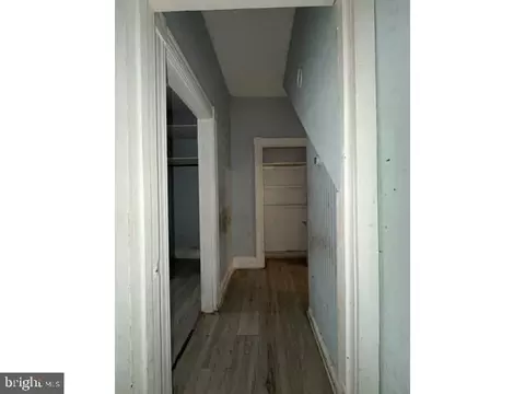 Entry Way - 1114 Myrtle Ave, Baltimore, MD 21201 photo 5 of 20