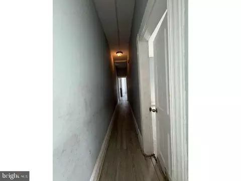 Entry Way - 1114 Myrtle Ave, Baltimore, MD 21201 photo 17 of 20