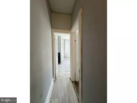 Entry Way - 1114 Myrtle Ave, Baltimore, MD 21201 photo 18 of 20