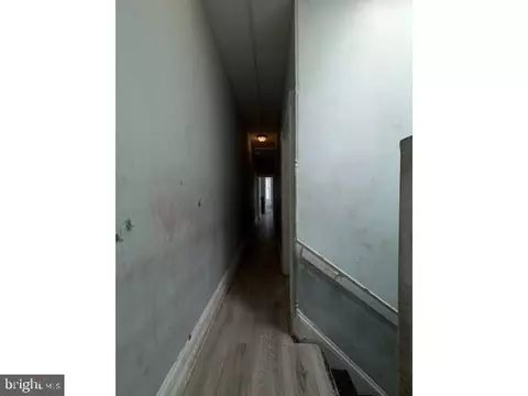 Entry Way - 1114 Myrtle Ave, Baltimore, MD 21201 photo 16 of 20