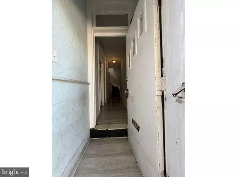 Entry Way - 1114 Myrtle Ave, Baltimore, MD 21201 photo 1 of 20