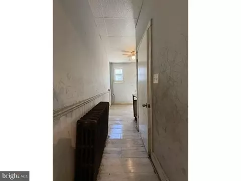 Entry Way - 1114 Myrtle Ave, Baltimore, MD 21201 photo 13 of 20