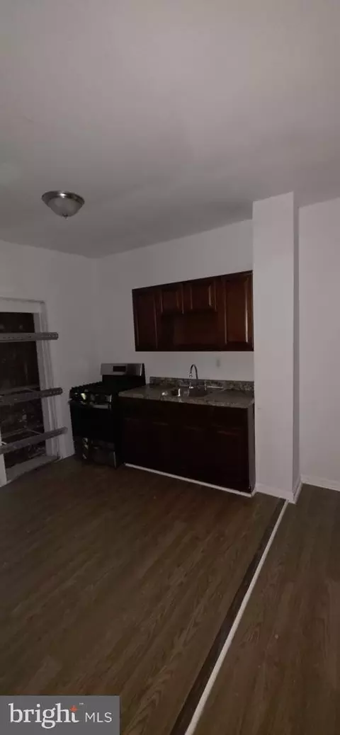 Entry Way - 3015 Rayner Ave, Baltimore, MD 21216 photo 7 of 25
