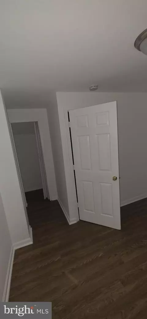Entry Way - 3015 Rayner Ave, Baltimore, MD 21216 photo 8 of 25