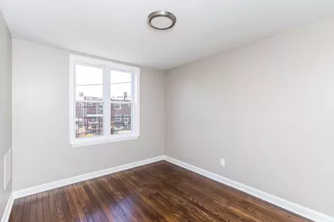 Bedroom - 3233 Kentucky Ave, Baltimore, MD 21213 photo 2 of 5