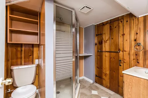 Bath - 3233 Kentucky Ave, Baltimore, MD 21213 photo 2 of 2