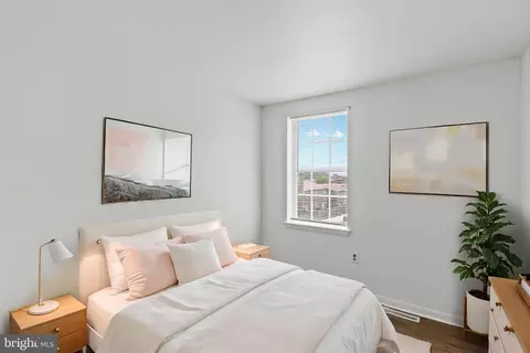Bedroom - 1225 E Chase St, Baltimore, MD 21202 photo 5 of 5