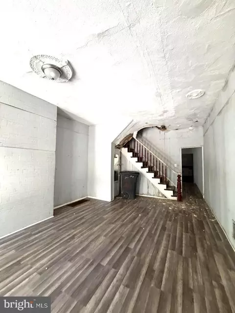 Entry Way - 849 Harlem Ave, Baltimore, MD 21201 photo 1 of 2