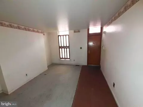 Living - 1533 Argyle Ave, Baltimore, MD 21217 photo 1 of 3